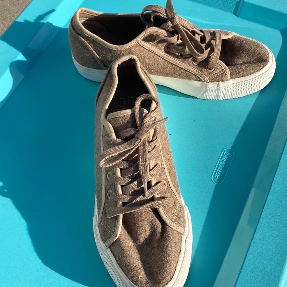 Tan platform sneakers